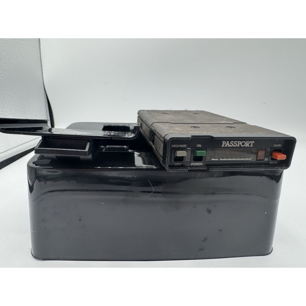 Vintage 80's Passport Escort Radar Detector Cincinnati, OH with clip case  visor